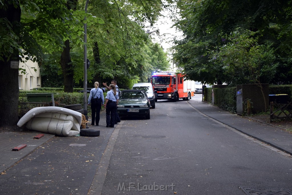 Feuer Koeln Vingst Noerdlingerstr P04.JPG - Miklos Laubert